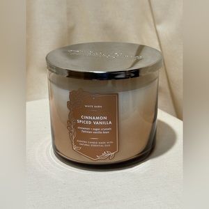 Bath & Body Works Cinnamon Spiced Vanilla 3 Wick Candle - NWT